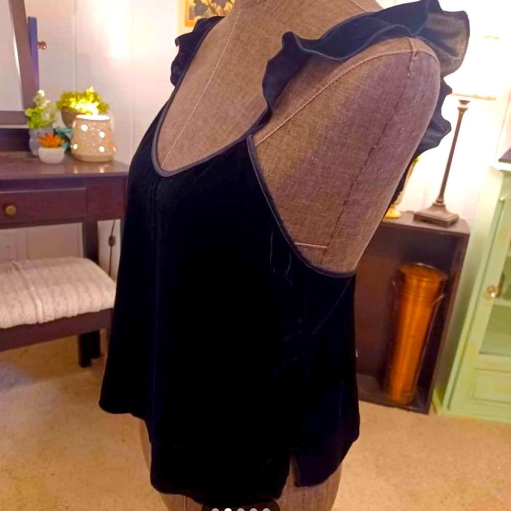 Victoria Secret M Black Velvet Tank Top w/ Scalloped Ruffle Straps -Very Sexy!